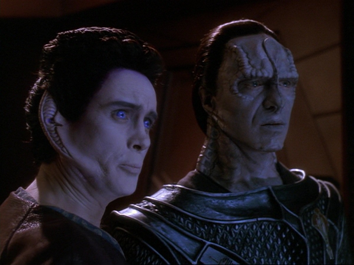 extant_StarTrek_DS9_6x26-TearsOfTheProphets_3122.jpg