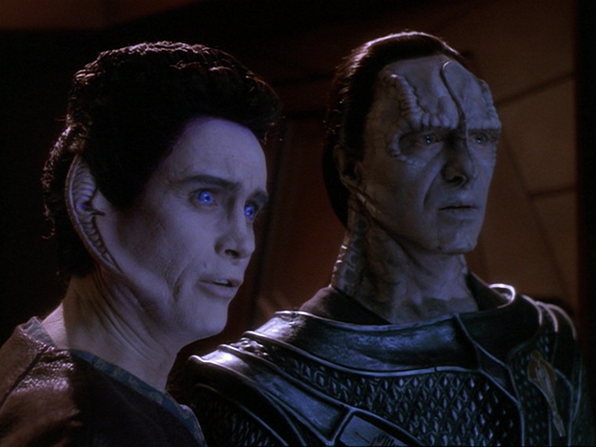extant_StarTrek_DS9_6x26-TearsOfTheProphets_3123.jpg