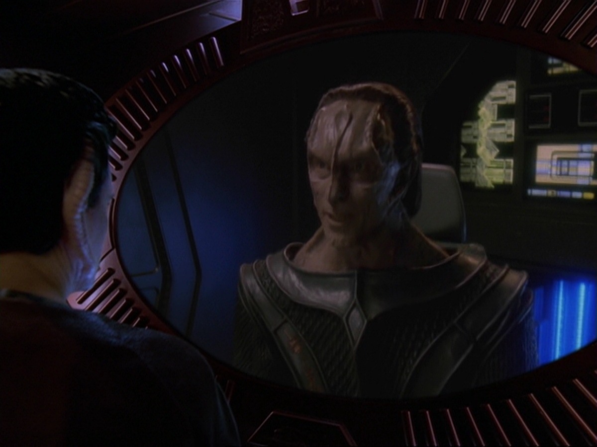 extant_StarTrek_DS9_6x26-TearsOfTheProphets_3127.jpg