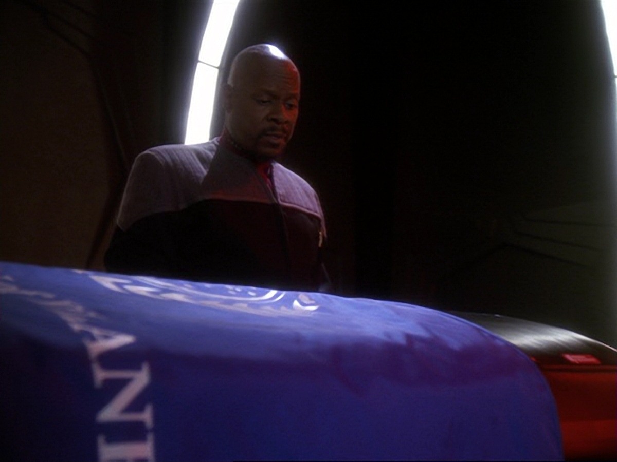 extant_StarTrek_DS9_6x26-TearsOfTheProphets_3502.jpg