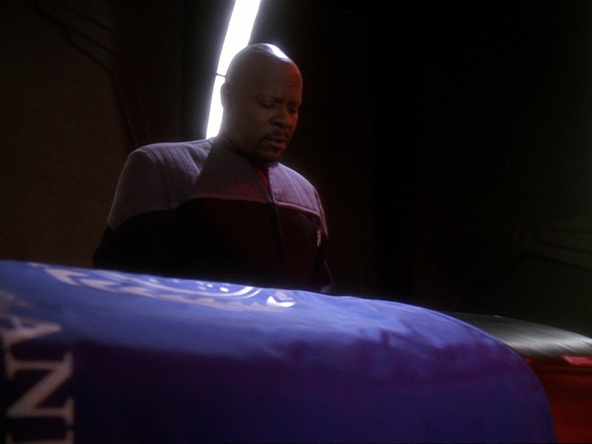 extant_StarTrek_DS9_6x26-TearsOfTheProphets_3505.jpg
