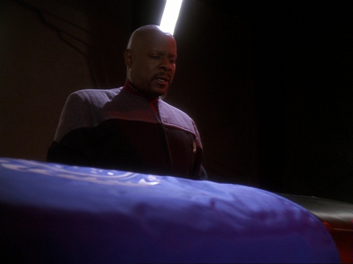 extant_StarTrek_DS9_6x26-TearsOfTheProphets_3510.jpg