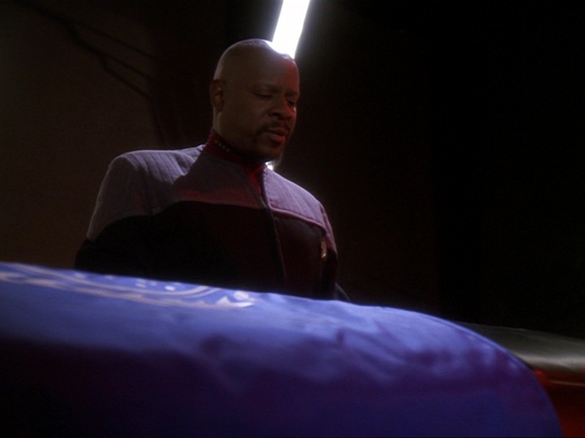 extant_StarTrek_DS9_6x26-TearsOfTheProphets_3511.jpg