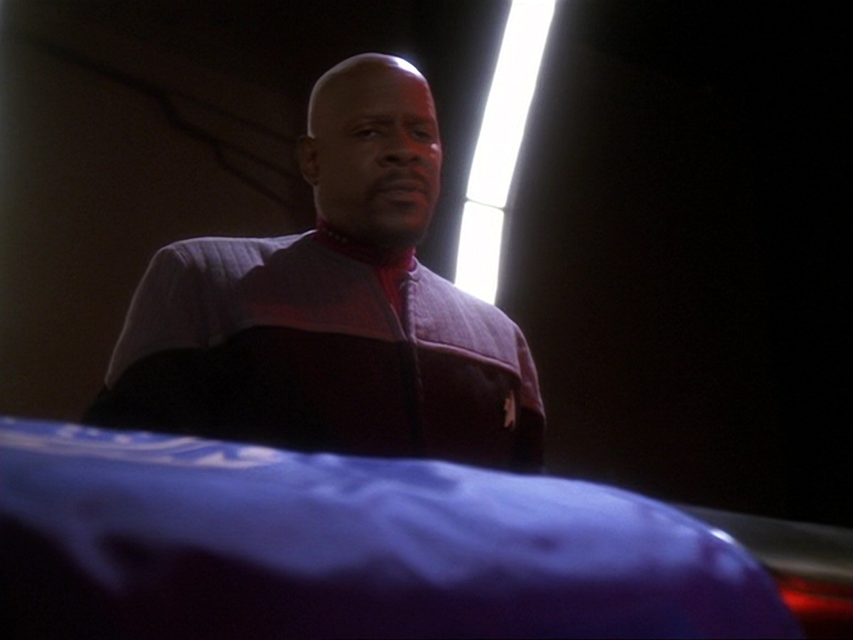extant_StarTrek_DS9_6x26-TearsOfTheProphets_3518.jpg