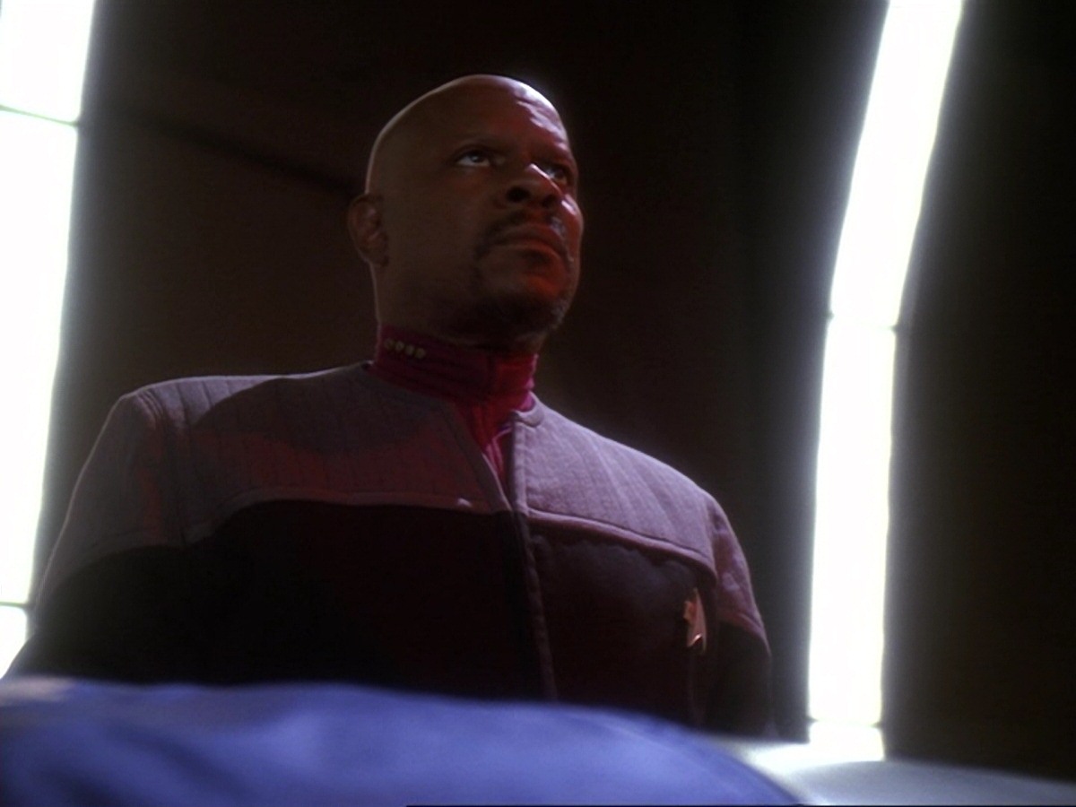 extant_StarTrek_DS9_6x26-TearsOfTheProphets_3529.jpg