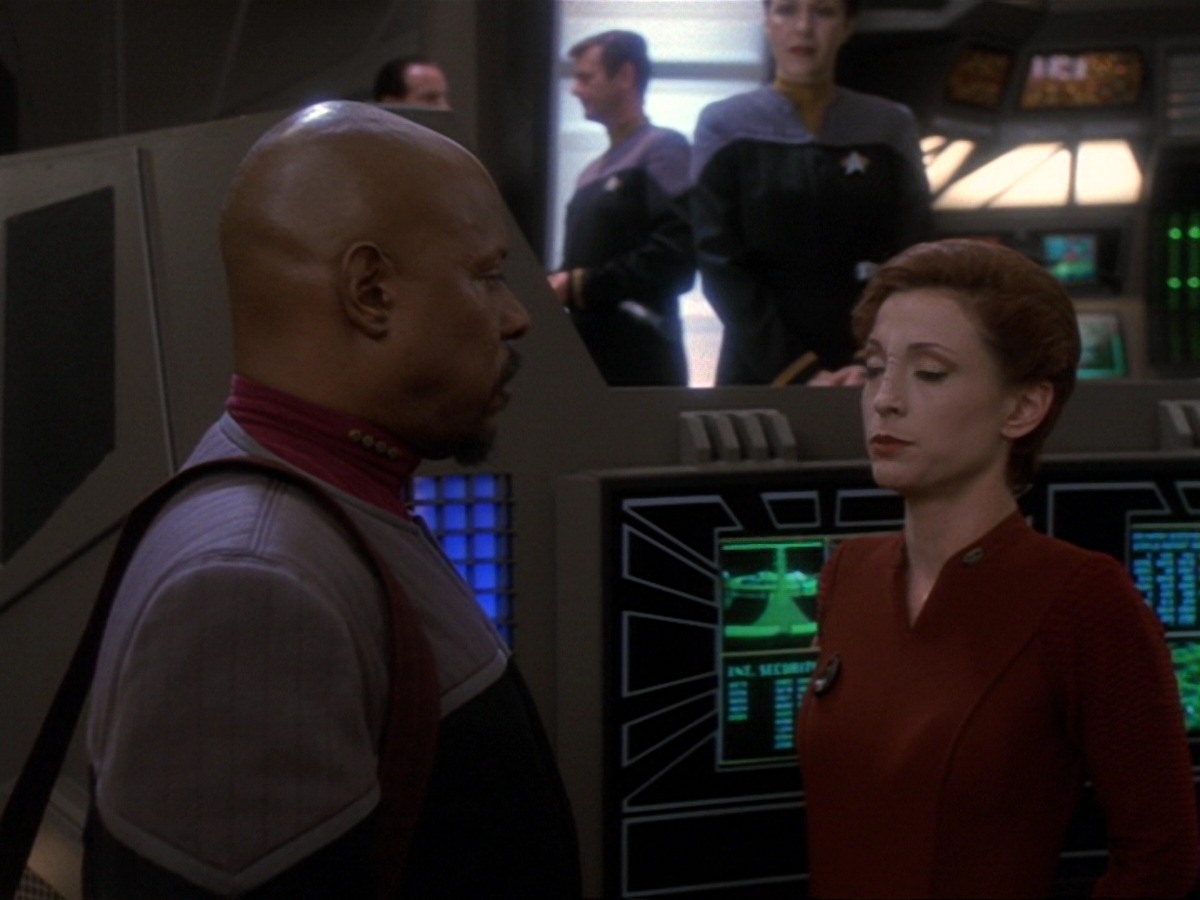 extant_StarTrek_DS9_6x26-TearsOfTheProphets_3581.jpg