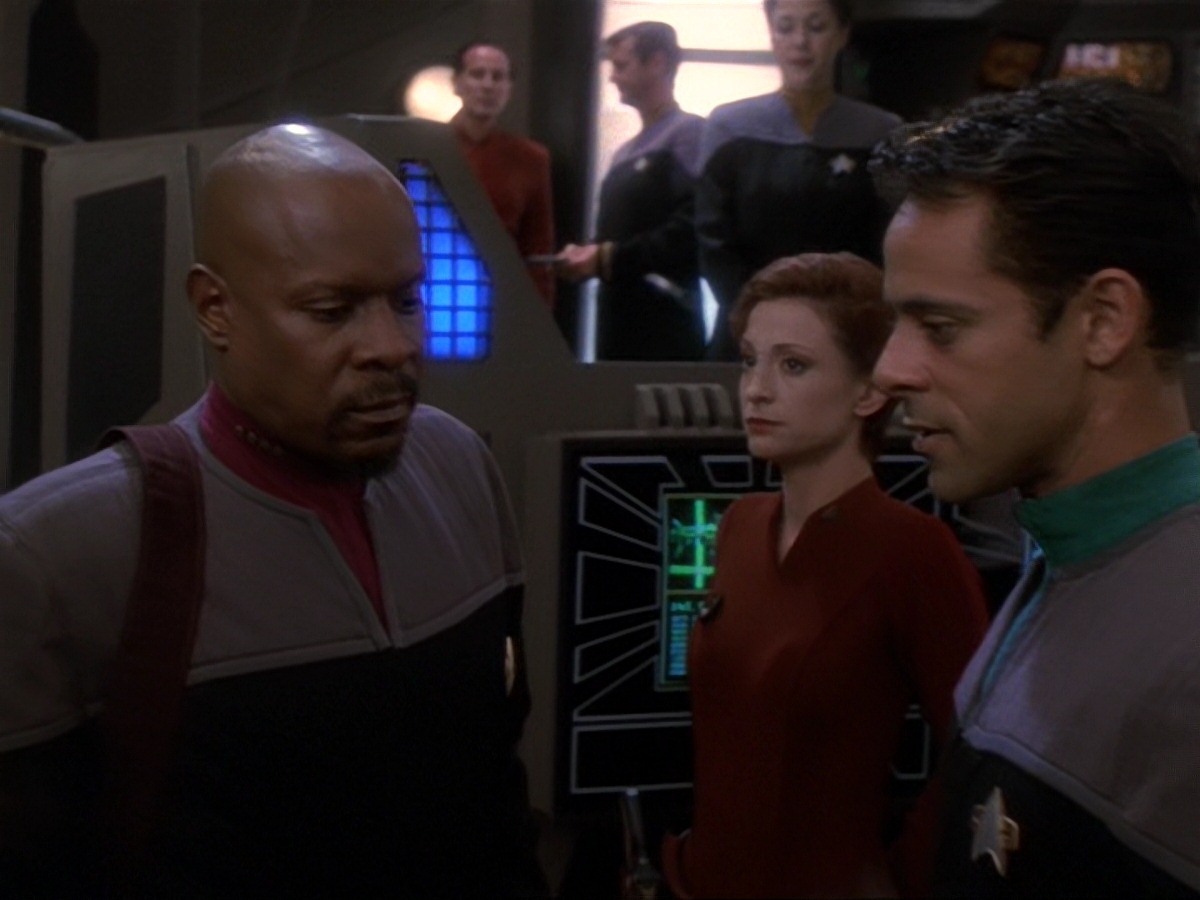 extant_StarTrek_DS9_6x26-TearsOfTheProphets_3585.jpg