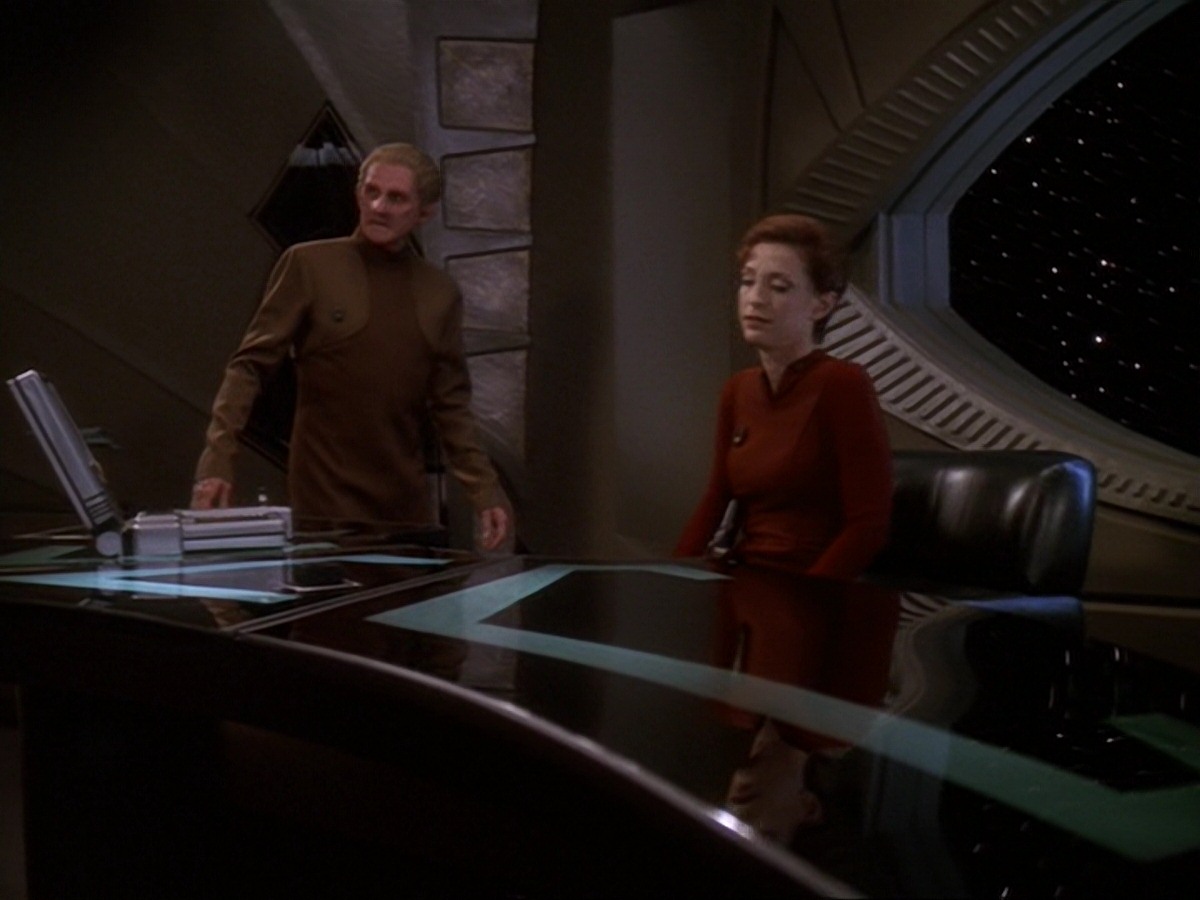 extant_StarTrek_DS9_6x26-TearsOfTheProphets_3667.jpg
