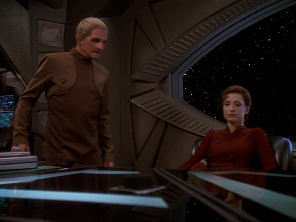 extant_StarTrek_DS9_6x26-TearsOfTheProphets_3679.jpg
