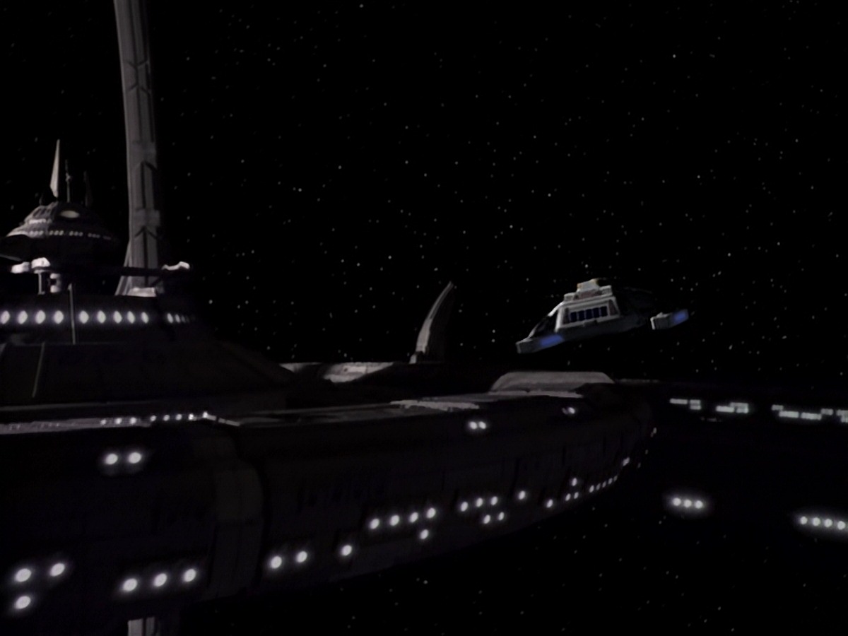 extant_StarTrek_DS9_6x26-TearsOfTheProphets_3689.jpg