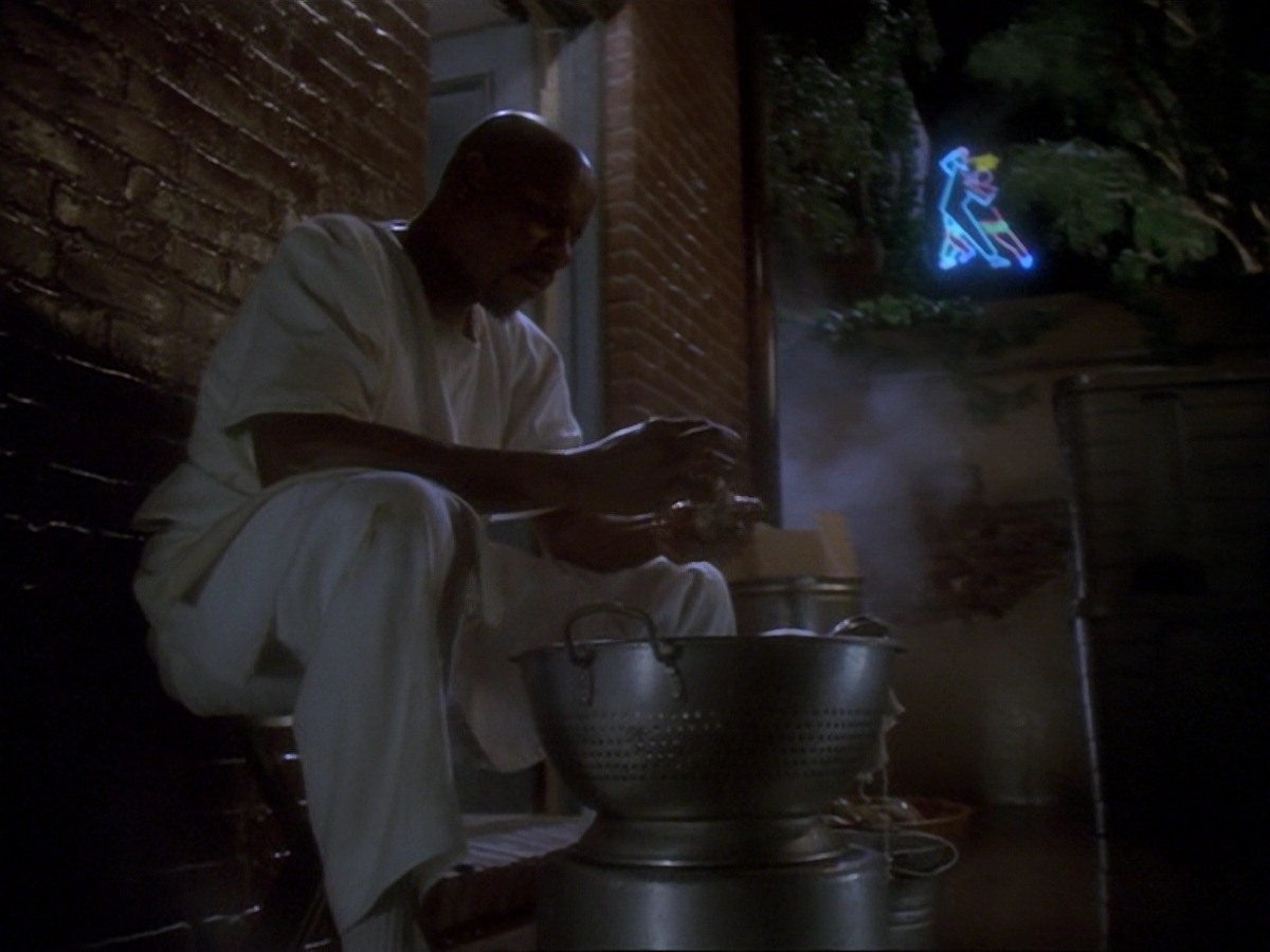 extant_StarTrek_DS9_6x26-TearsOfTheProphets_3710.jpg