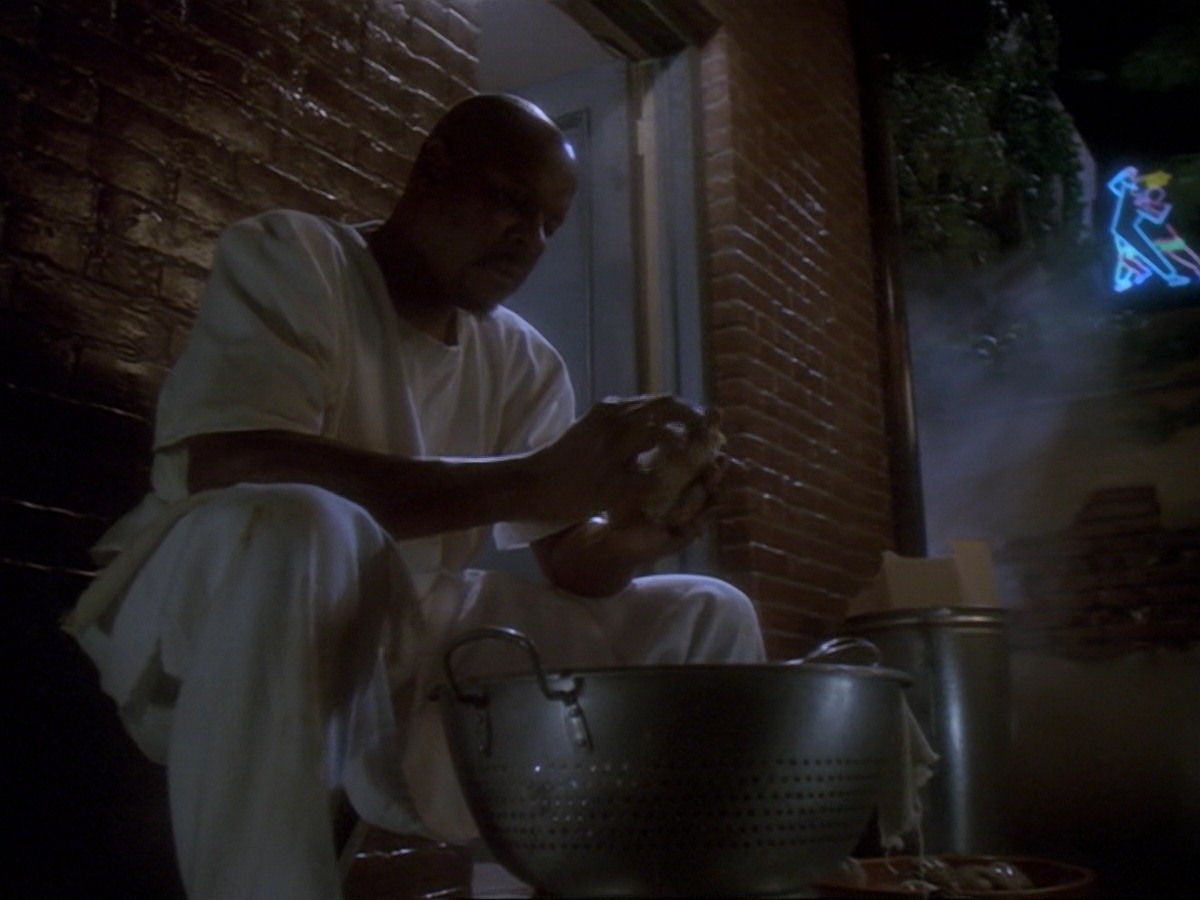 extant_StarTrek_DS9_6x26-TearsOfTheProphets_3713.jpg