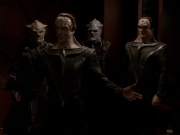 Filename=extant_StarTrek_DS9_6x26-TearsOfTheProphets_0671.jpg
Filesize=126KiB
Dimensions=1200x900
Date added=Jan 13, 2020 extant_StarTrek_DS9_6x26-TearsOfTheProphets_0671.jpg