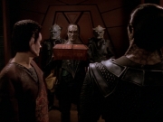 Filename=extant_StarTrek_DS9_6x26-TearsOfTheProphets_1786.jpg
Filesize=142KiB
Dimensions=1200x900
Date added=Jan 13, 2020 extant_StarTrek_DS9_6x26-TearsOfTheProphets_1786.jpg