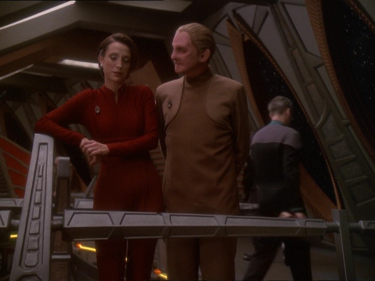 extant_StarTrek_DS9_7x01-ImageInTheSand_0193.jpg