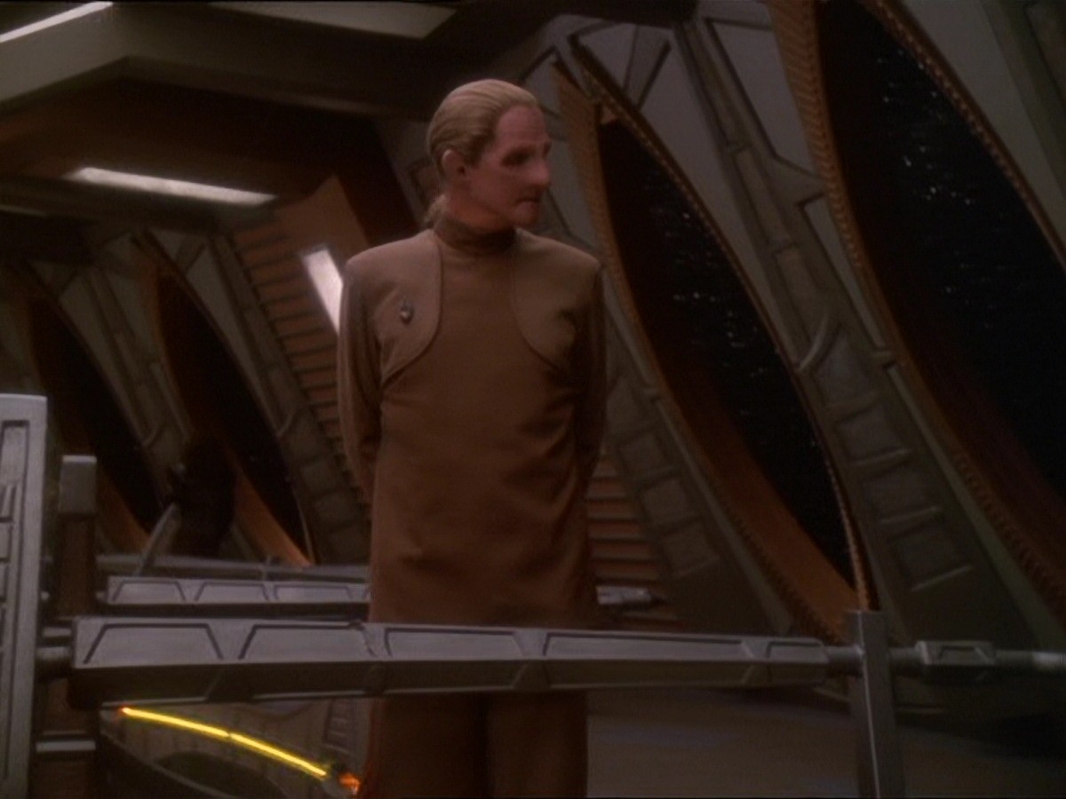 extant_StarTrek_DS9_7x01-ImageInTheSand_0201.jpg
