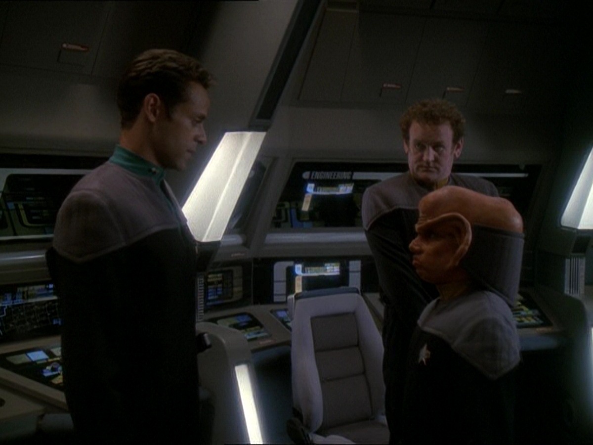 extant_StarTrek_DS9_7x01-ImageInTheSand_0420.jpg