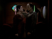 Filename=extant_StarTrek_DS9_7x01-ImageInTheSand_3581.jpg
Filesize=121KiB
Dimensions=1200x900
Date added=Jan 17, 2020 extant_StarTrek_DS9_7x01-ImageInTheSand_3581.jpg