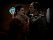 Filename=extant_StarTrek_DS9_7x01-ImageInTheSand_3589.jpg
Filesize=147KiB
Dimensions=1200x900
Date added=Jan 17, 2020 extant_StarTrek_DS9_7x01-ImageInTheSand_3589.jpg