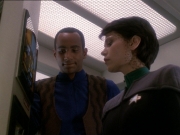extant_StarTrek_DS9_7x02-ShadowsAndSymbols_0823.jpg