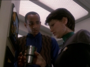 extant_StarTrek_DS9_7x02-ShadowsAndSymbols_0842.jpg