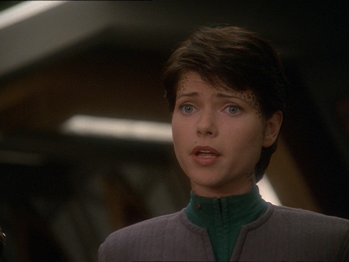 extant_StarTrek_DS9_7x03-Afterimage_0015.jpg