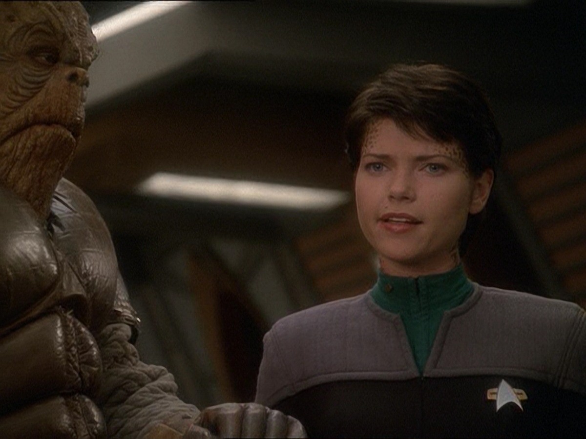 extant_StarTrek_DS9_7x03-Afterimage_0019.jpg