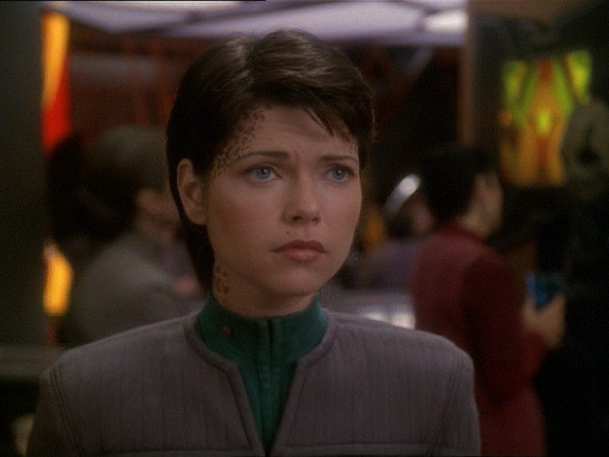 extant_StarTrek_DS9_7x03-Afterimage_0083.jpg