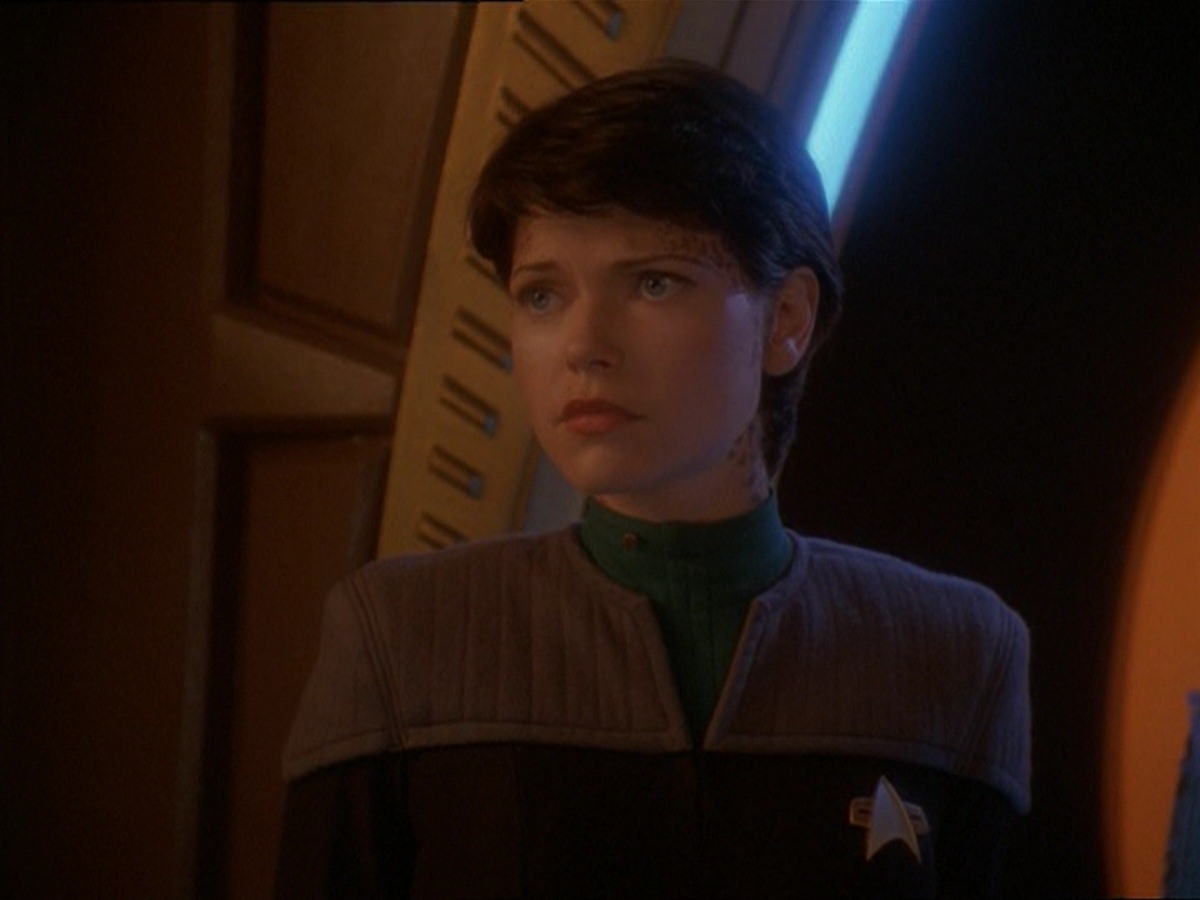 extant_StarTrek_DS9_7x03-Afterimage_0149.jpg