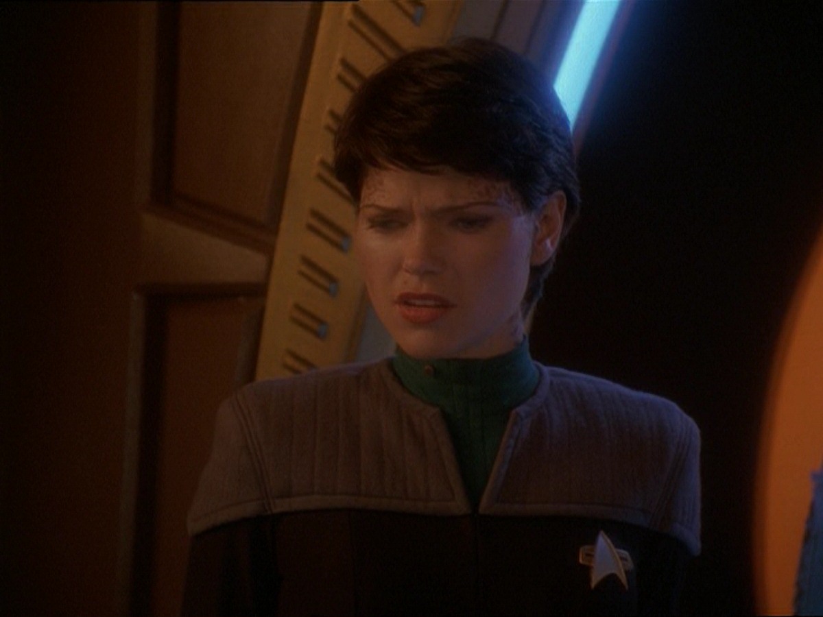 extant_StarTrek_DS9_7x03-Afterimage_0153.jpg