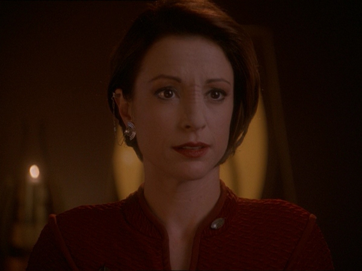 extant_StarTrek_DS9_7x03-Afterimage_0188.jpg