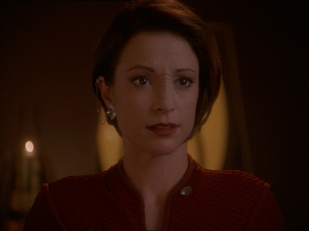extant_StarTrek_DS9_7x03-Afterimage_0189.jpg
