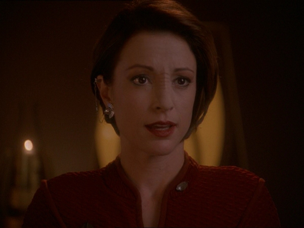 extant_StarTrek_DS9_7x03-Afterimage_0190.jpg