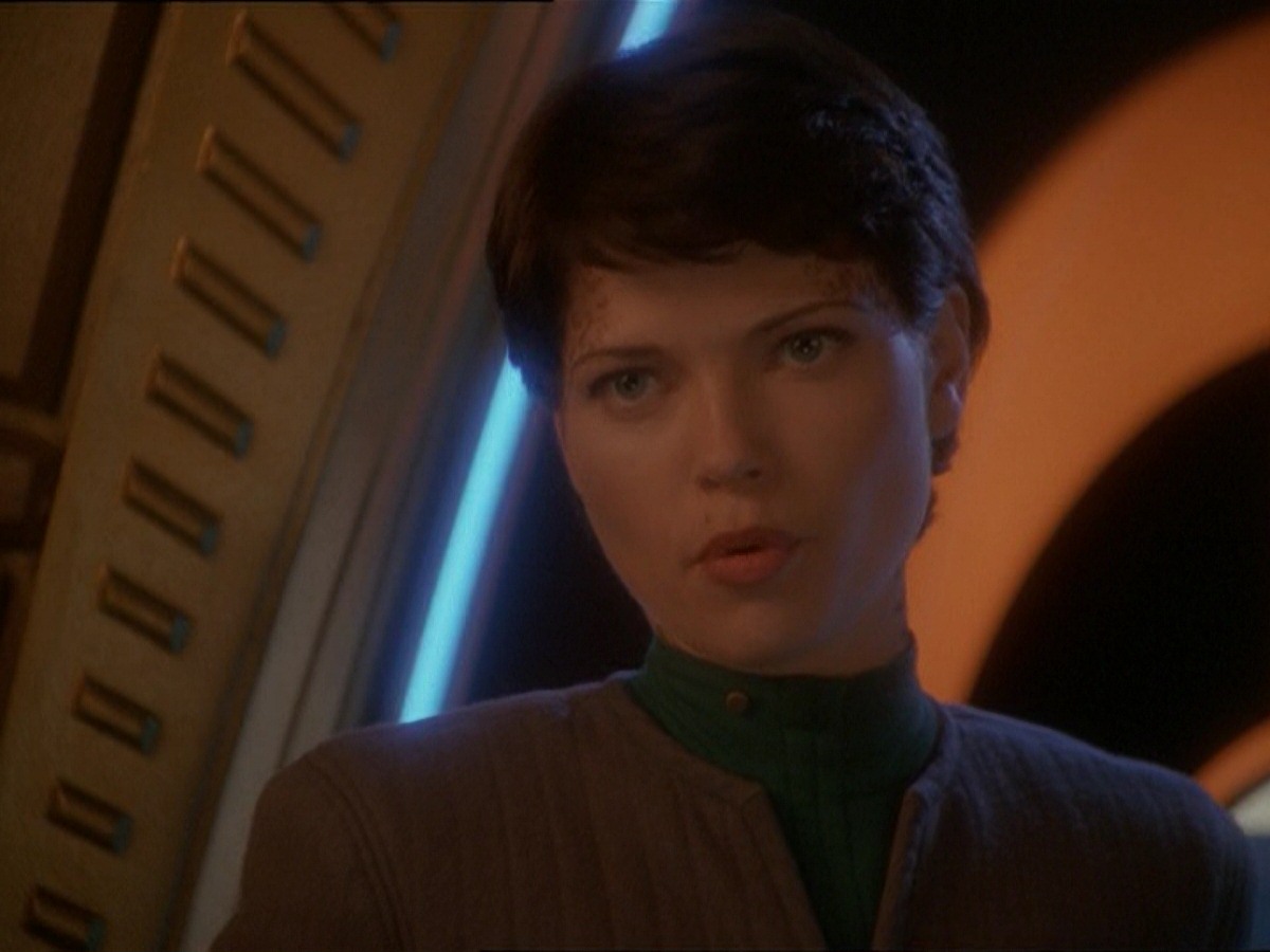 extant_StarTrek_DS9_7x03-Afterimage_0194.jpg