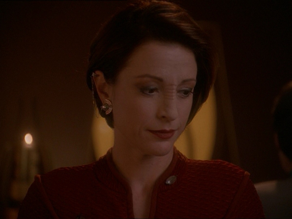 extant_StarTrek_DS9_7x03-Afterimage_0201.jpg