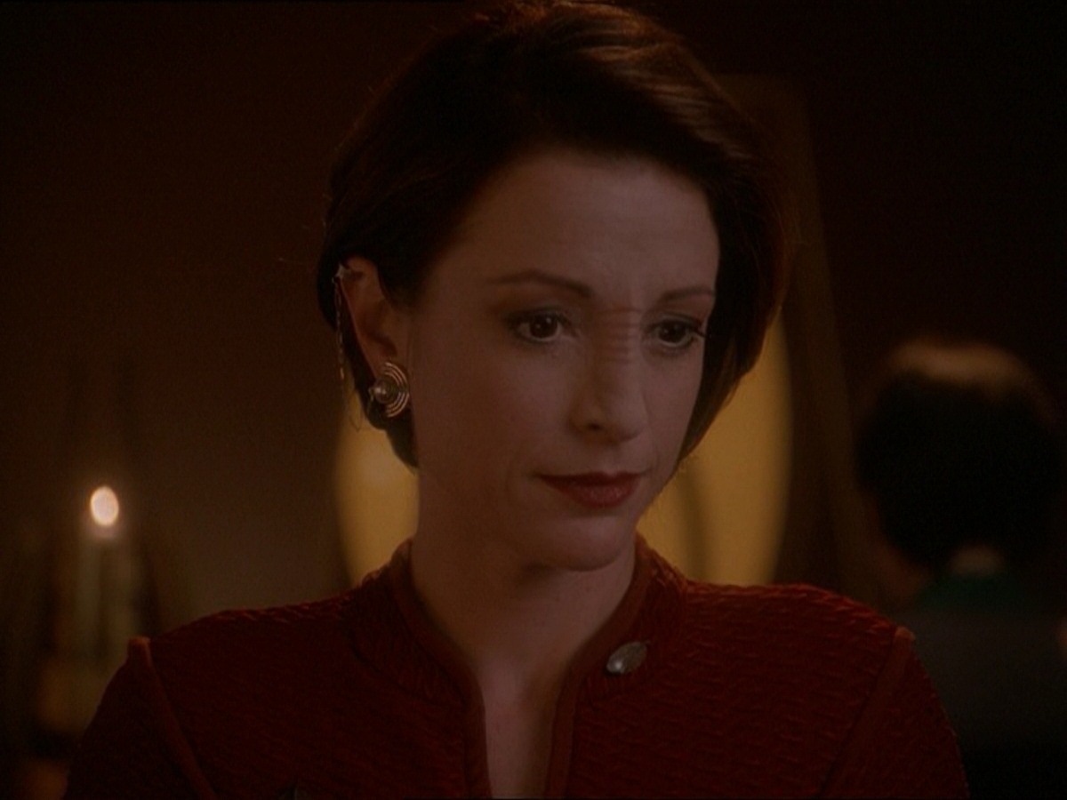 extant_StarTrek_DS9_7x03-Afterimage_0202.jpg