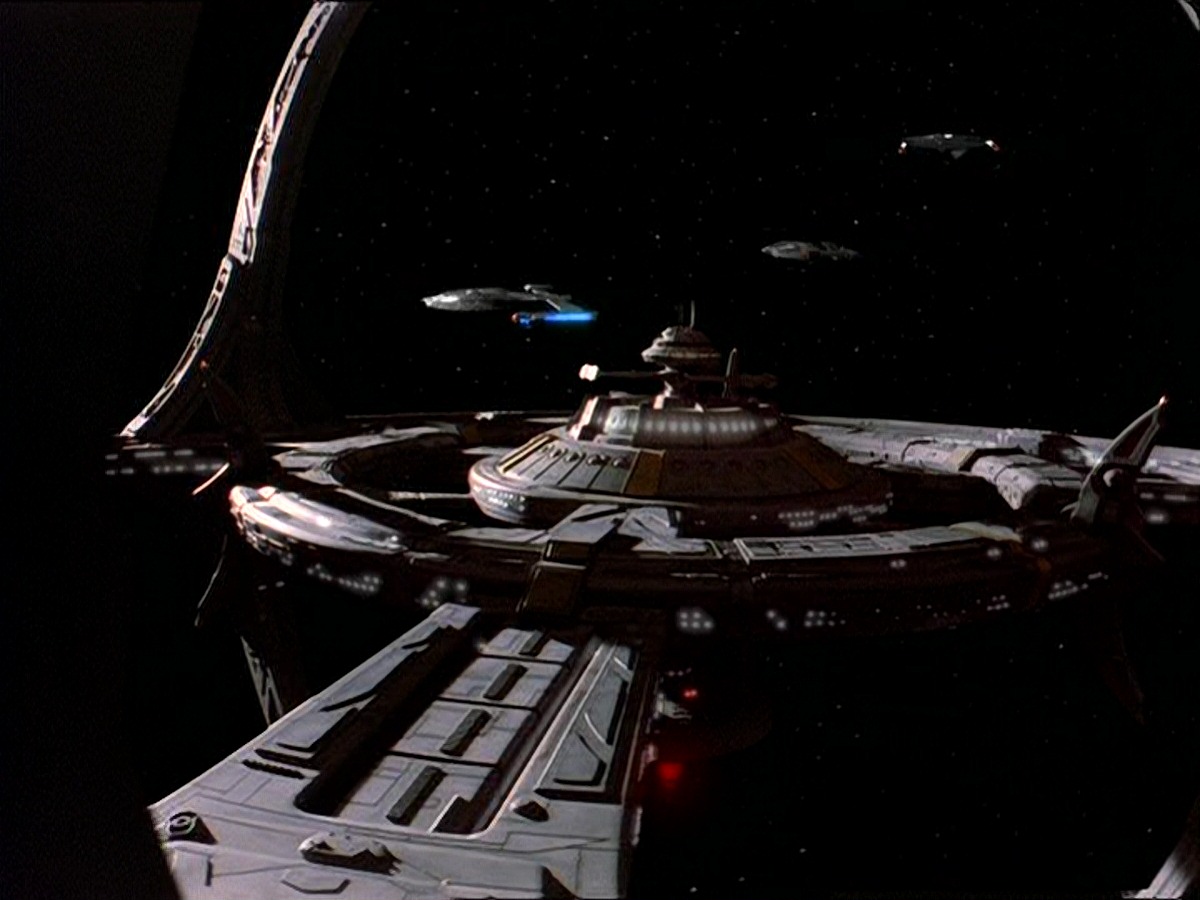 extant_StarTrek_DS9_7x03-Afterimage_0212.jpg