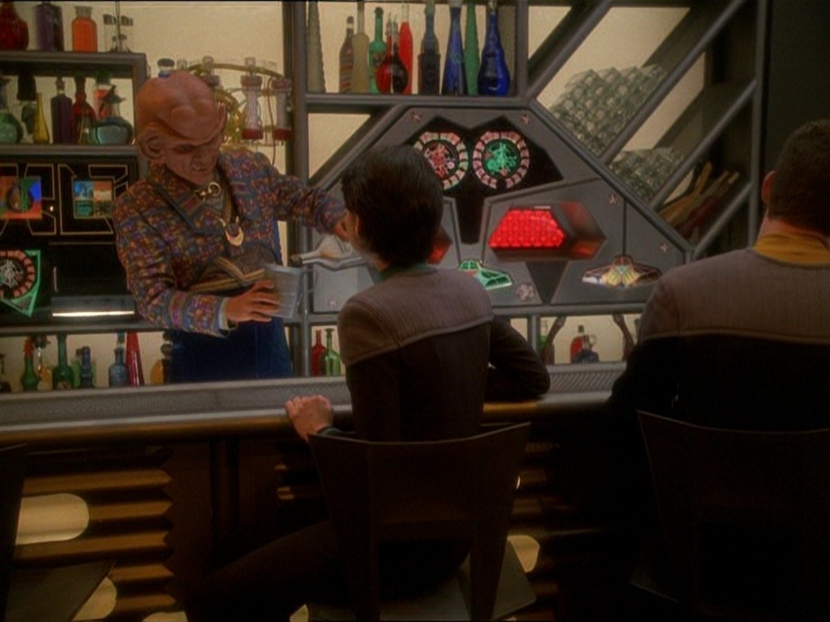 extant_StarTrek_DS9_7x03-Afterimage_0214.jpg