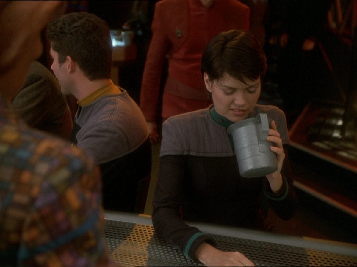 extant_StarTrek_DS9_7x03-Afterimage_0222.jpg