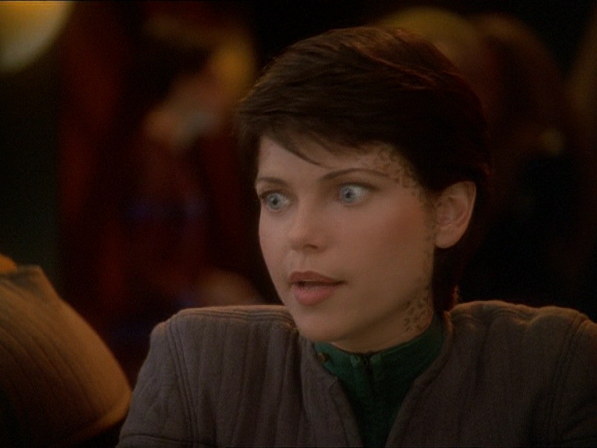 extant_StarTrek_DS9_7x03-Afterimage_0258.jpg