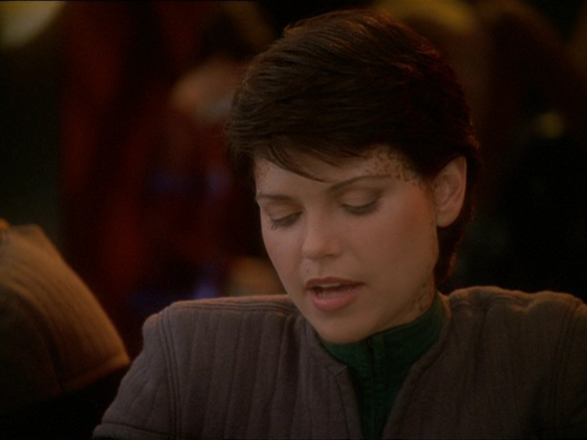 extant_StarTrek_DS9_7x03-Afterimage_0300.jpg