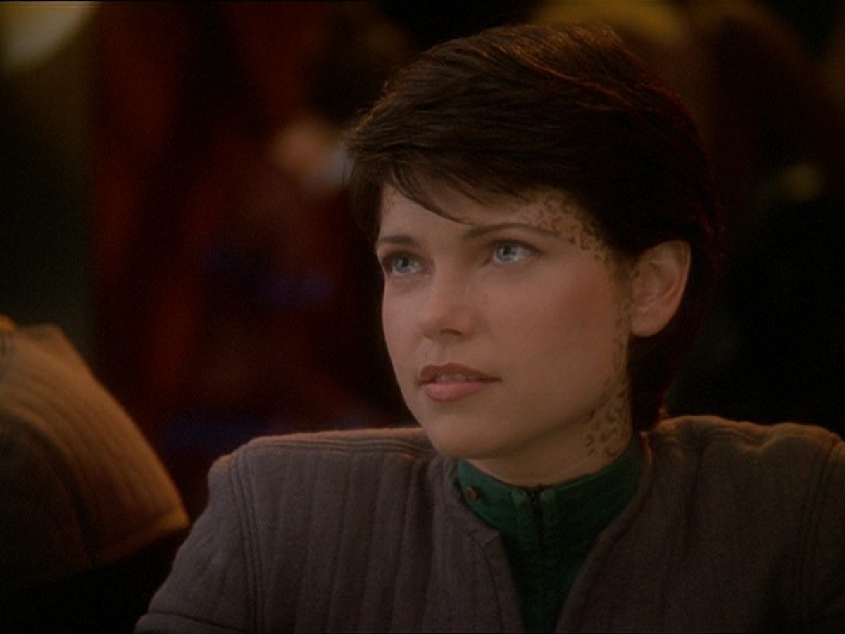 extant_StarTrek_DS9_7x03-Afterimage_0302.jpg