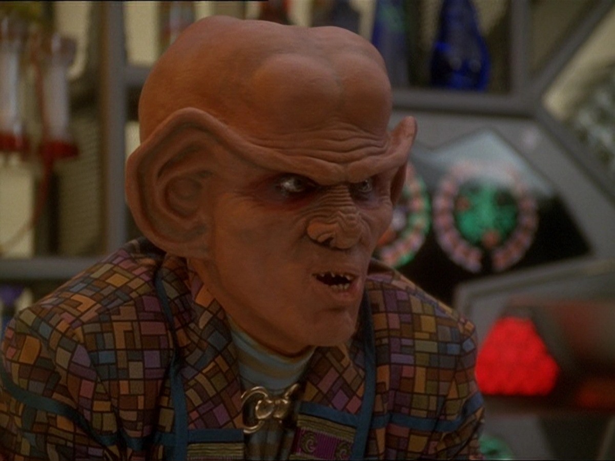 extant_StarTrek_DS9_7x03-Afterimage_0329.jpg