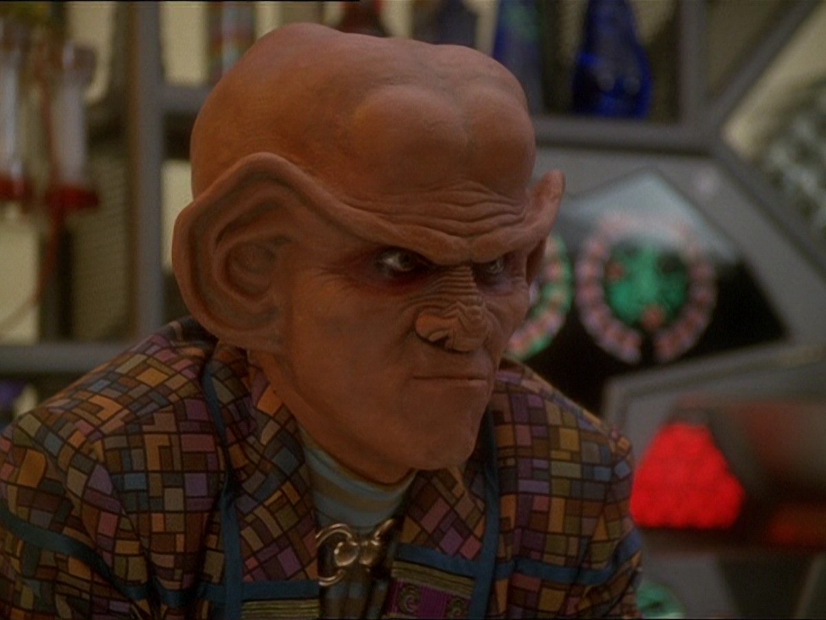 extant_StarTrek_DS9_7x03-Afterimage_0330.jpg