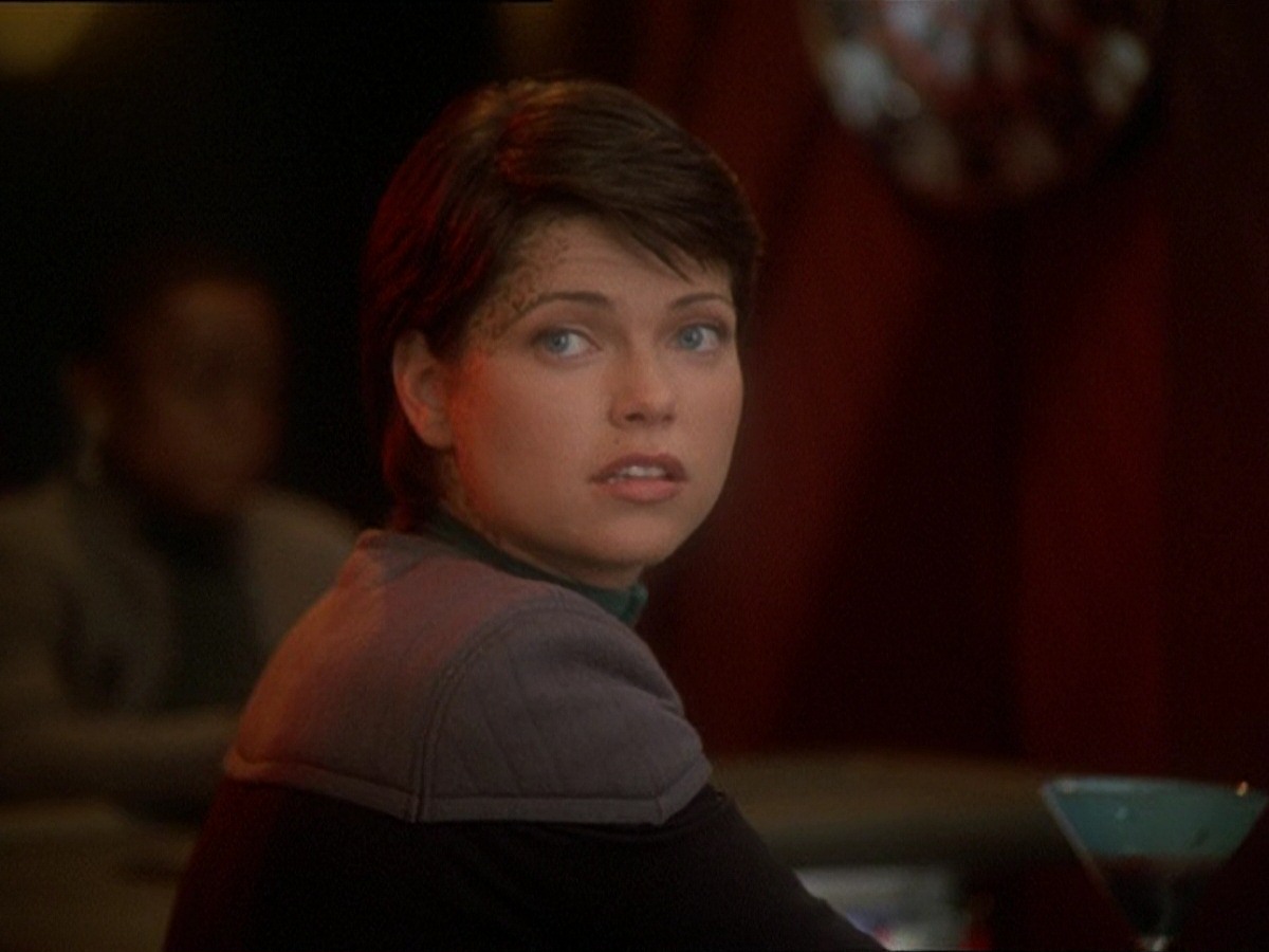 extant_StarTrek_DS9_7x03-Afterimage_0380.jpg