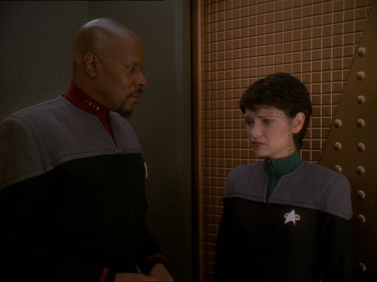 extant_StarTrek_DS9_7x03-Afterimage_0609.jpg