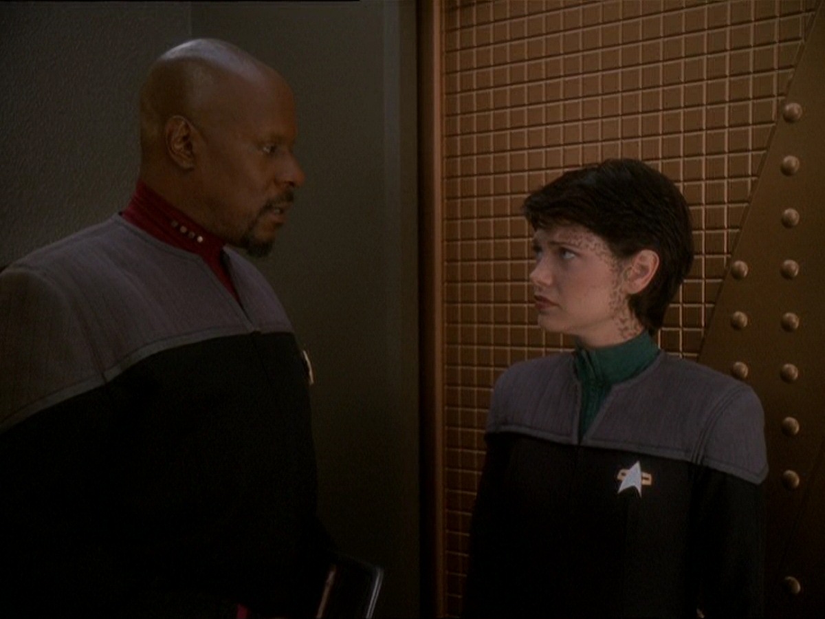 extant_StarTrek_DS9_7x03-Afterimage_0611.jpg