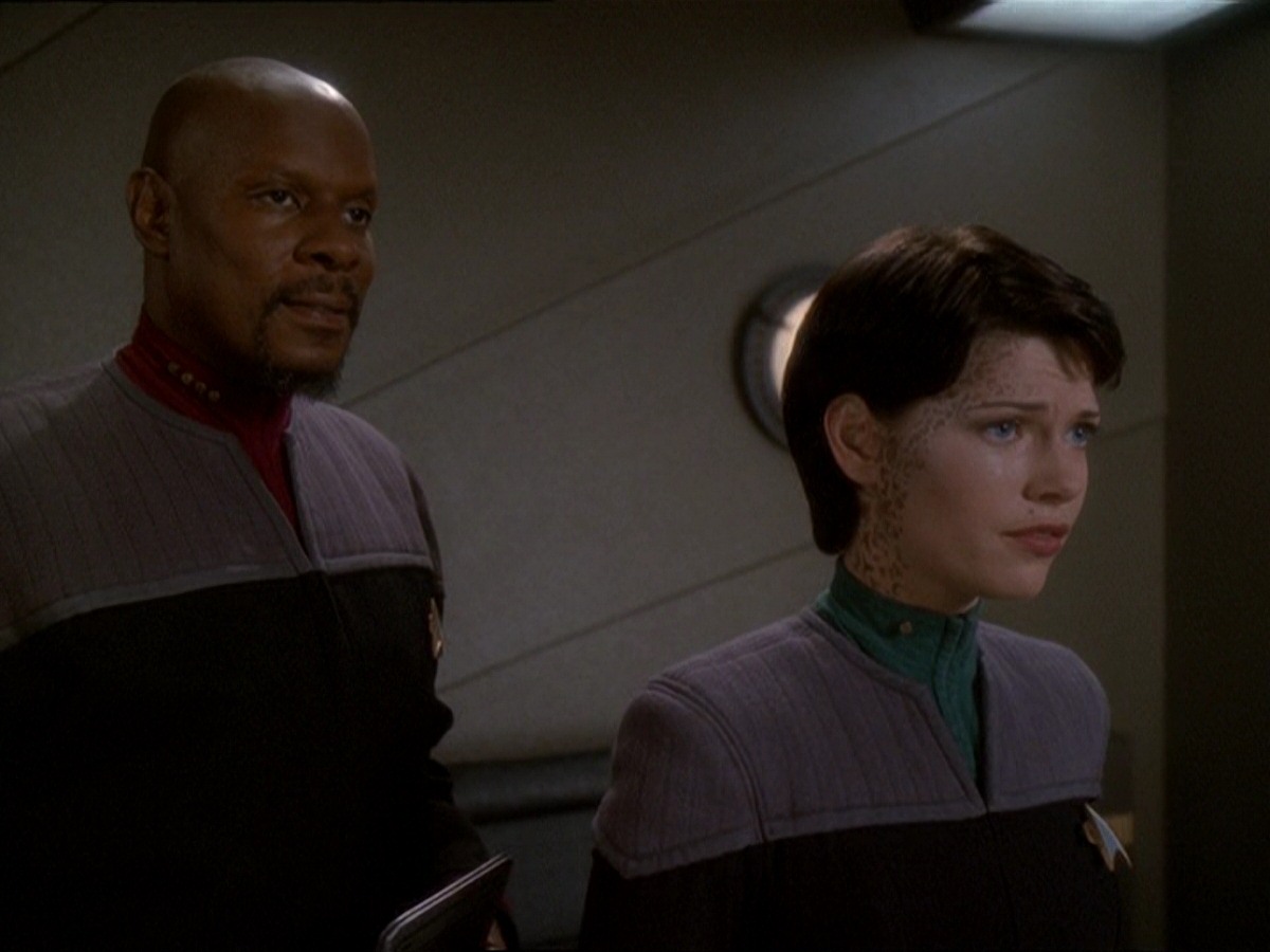 extant_StarTrek_DS9_7x03-Afterimage_0671.jpg