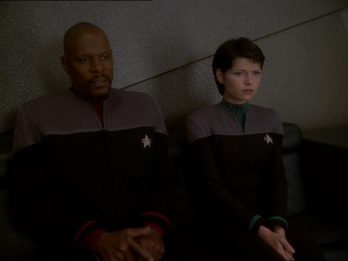 extant_StarTrek_DS9_7x03-Afterimage_0699.jpg