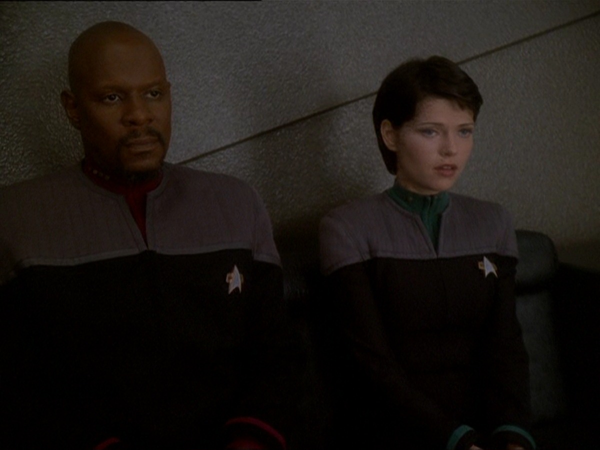 extant_StarTrek_DS9_7x03-Afterimage_0702.jpg